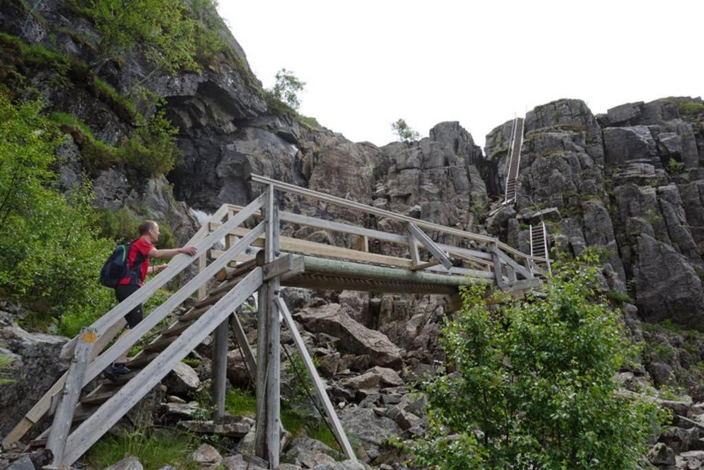 Skjerping Gardshus, Villa Lonevåg Exterior foto